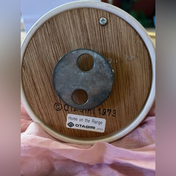 Vintage 1979 Otagiri Road Runner Hand Painted Music Box-Home On The Range - Picture 7 of 10